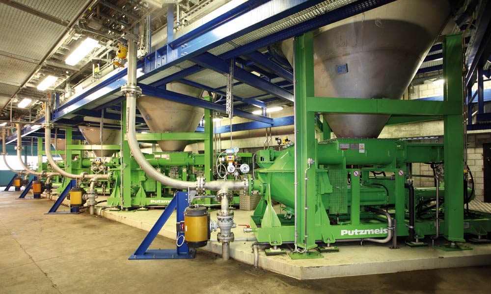 Reception, storage and incineration of sewage sludge at the Pro Rheno sewage treatment plant in Basel